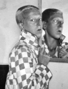 01F2_love other the story of Claude Cahun and Marcel Moore